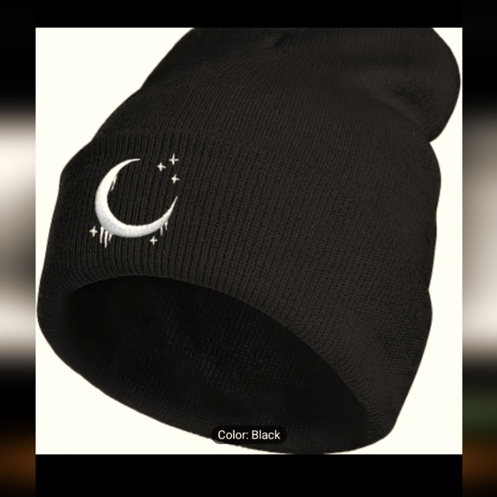 🖤✨ witchy beanie- excellent used condition (worn once)